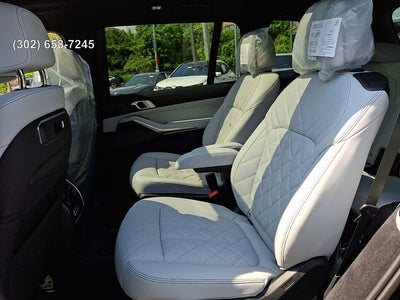 2027 BMW X7 xDrive40i