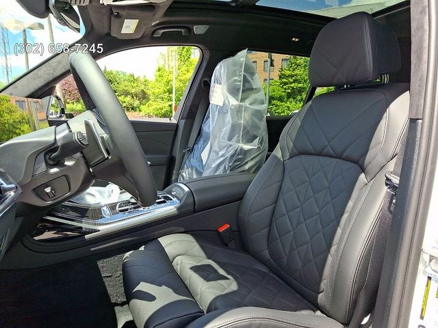 2027 BMW X7 xDrive40i