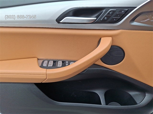 2025 BMW X4 xDrive30i