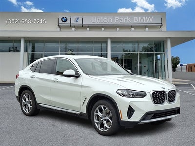 2025 BMW X4 xDrive30i