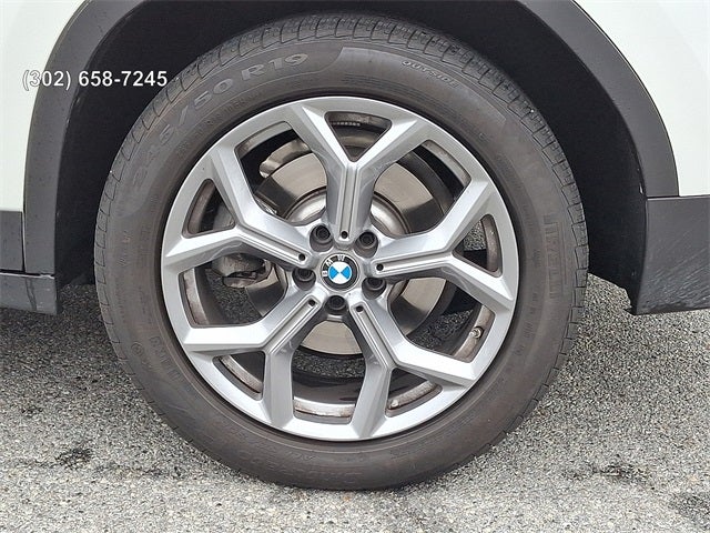 2025 BMW X4 xDrive30i