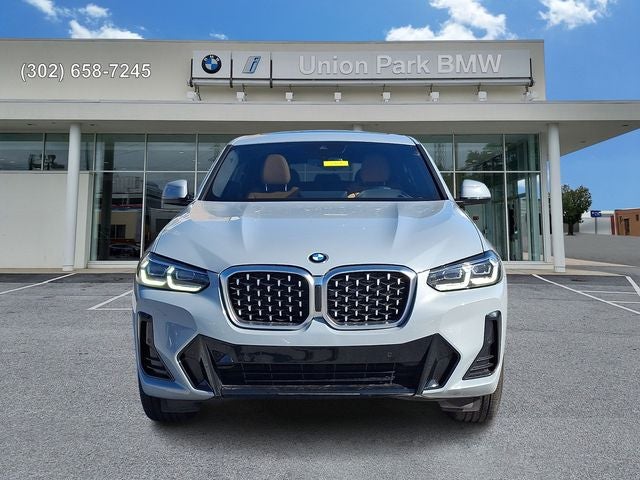 2025 BMW X4 xDrive30i
