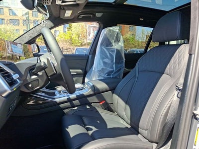 2026 BMW X7 M60i