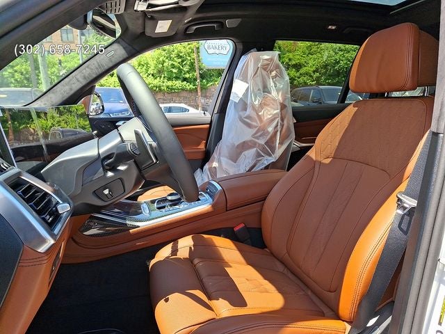 2027 BMW X7 M60i