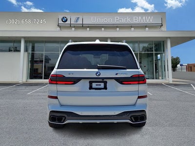 2027 BMW X7 M60i