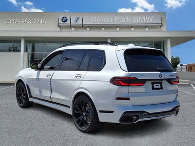 2027 BMW X7 M60i