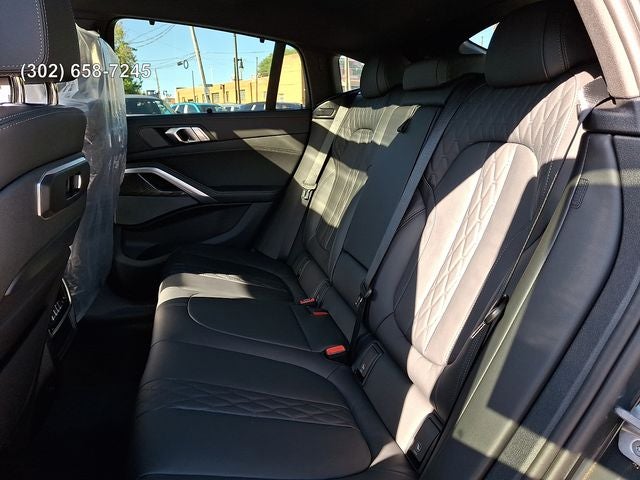 2027 BMW X6 M60i
