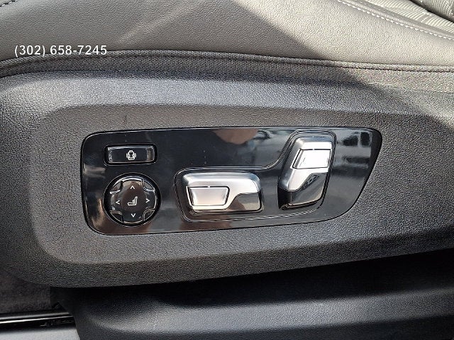2027 BMW XM Label