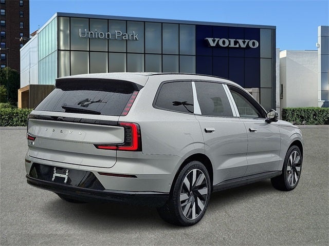 2025 Volvo EX90 Twin Motor Performance Ultra 7-Seater