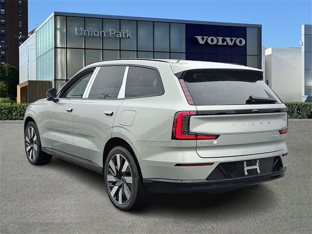 2025 Volvo EX90 Twin Motor Performance Ultra 7-Seater