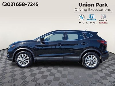 2022 Nissan Rogue Sport S