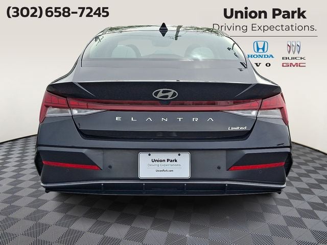 2024 Hyundai Elantra Limited