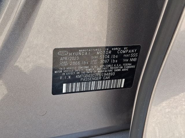 2023 Genesis G80 2.5T