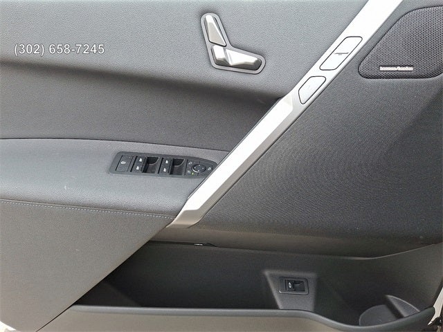 2025 BMW iX xDrive50