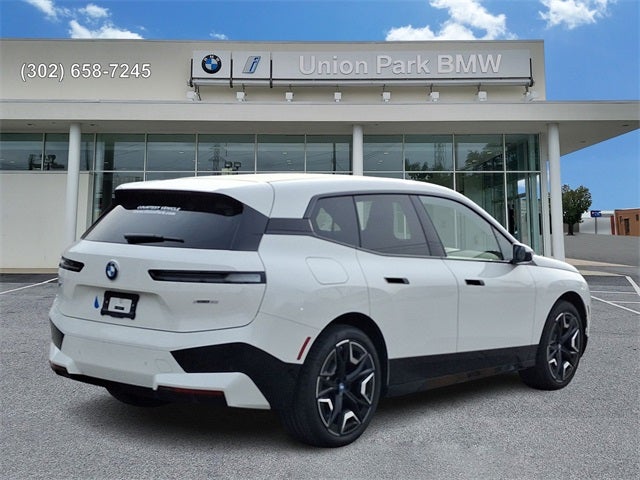 2025 BMW iX xDrive50