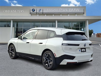 2025 BMW iX xDrive50