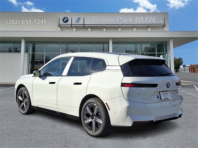 2026 BMW iX xDrive60