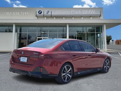 2025 BMW 5 Series 550e xDrive