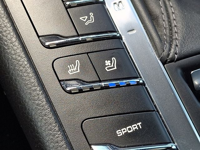 2015 Porsche Macan S