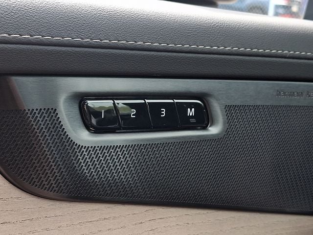 2026 Volvo XC90 B6 Plus 6-Seater