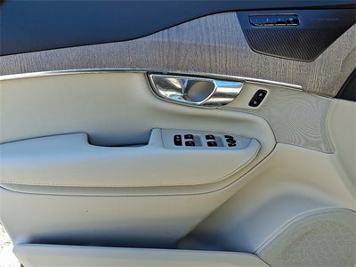 2024 Volvo XC90 B6 Plus Bright Theme 6-Seater