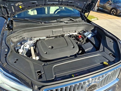 2024 Volvo XC90 B6 Plus Bright Theme 6-Seater