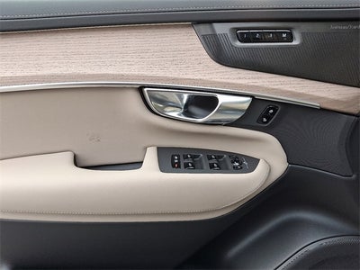 2026 Volvo XC90 B6 Plus 6-Seater