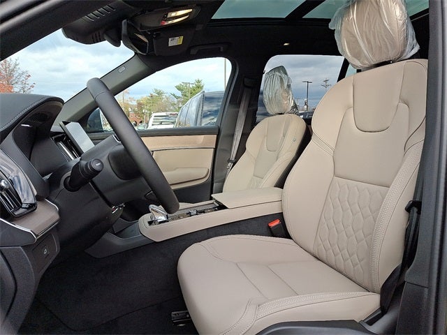 2026 Volvo XC90 B6 Plus 6-Seater