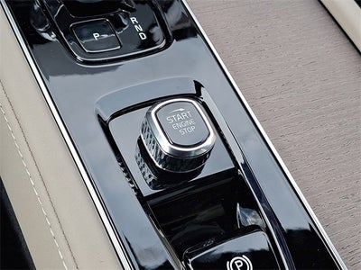 2026 Volvo XC90 B6 Plus 6-Seater