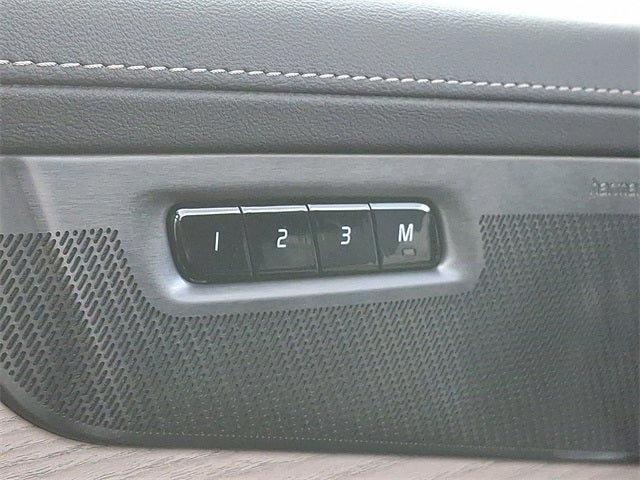 2026 Volvo XC90 B6 Plus 6-Seater