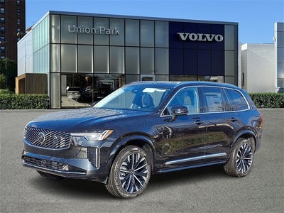 2026 Volvo XC90 B6 Plus 7-Seater