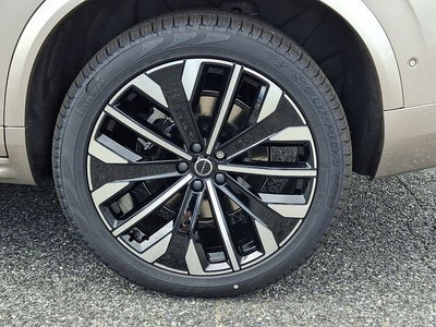 2027 Volvo XC90 Base