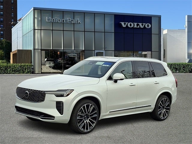 2026 Volvo XC90 B6 Plus 7-Seater