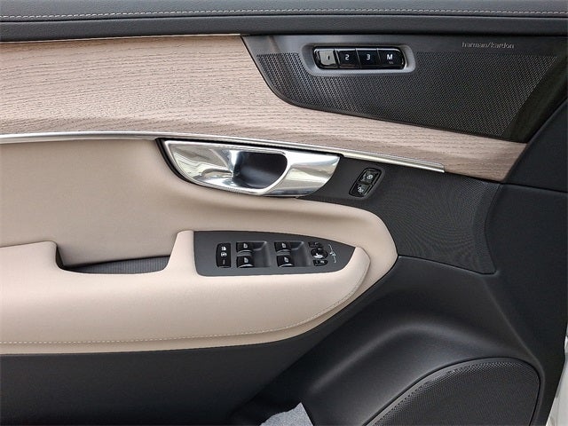 2026 Volvo XC90 B6 Plus 7-Seater