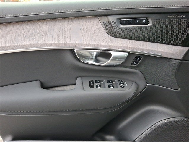 2026 Volvo XC90 B6 Ultra