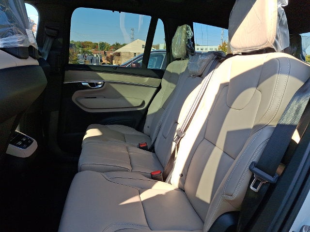 2027 Volvo XC90 Base