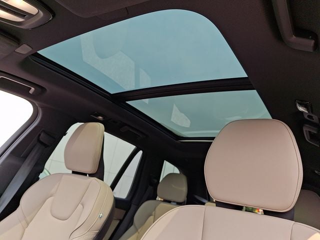 2026 Volvo XC90 B6 Core