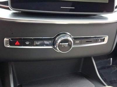 2026 Volvo XC90 B6 Core