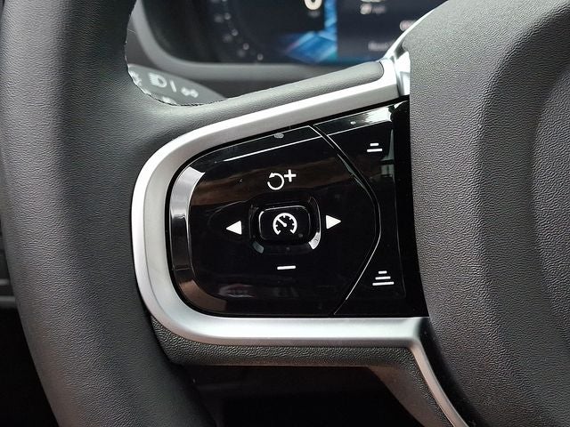 2026 Volvo XC90 B6 Core