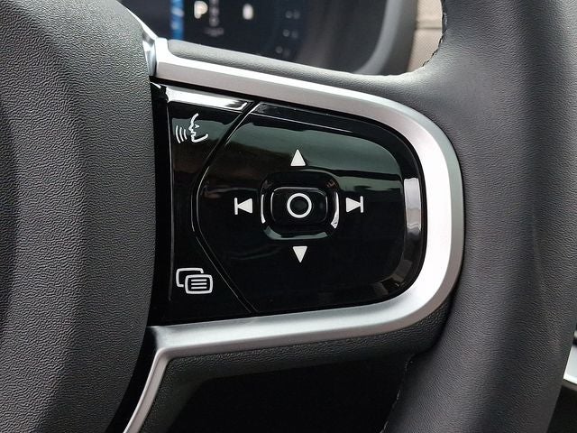 2026 Volvo XC90 B6 Core