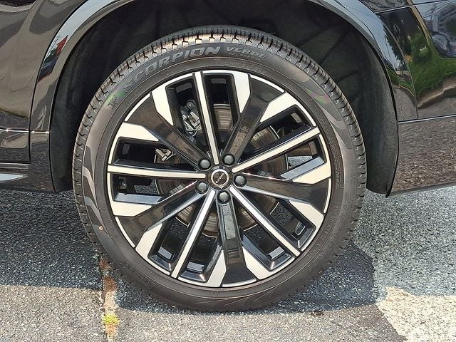 2026 Volvo XC90 B6 Core