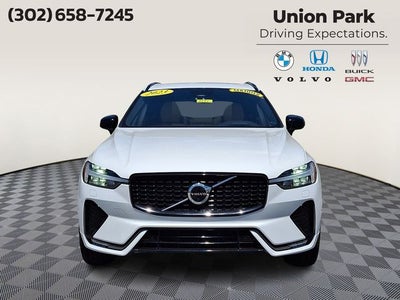 2023 Volvo XC60 B6 Ultimate Dark Theme