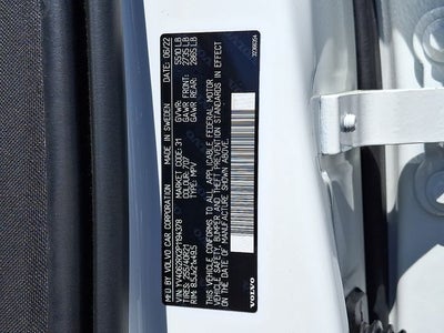 2023 Volvo XC60 B6 Ultimate Dark Theme