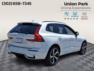 2023 Volvo XC60 B6 Ultimate Dark Theme