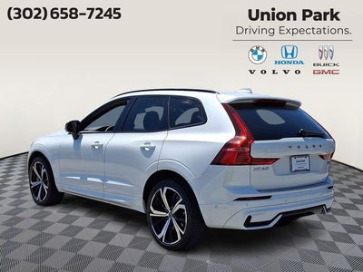 2023 Volvo XC60 B6 Ultimate Dark Theme