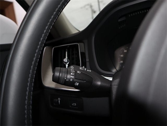 2021 Volvo XC60 T5 Inscription