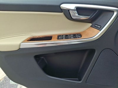 2017 Volvo XC60 T5 Inscription