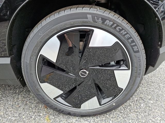 2026 Volvo EX30 Twin Motor Performance Ultra