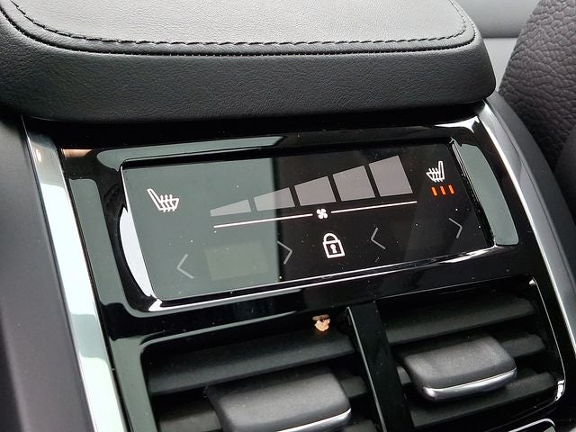 2024 Volvo XC90 Recharge Plug-In Hybrid T8 Plus Bright Theme 7 Passenger