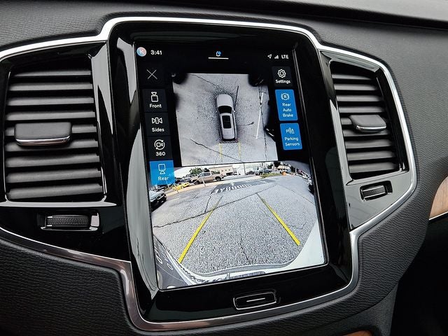 2024 Volvo XC90 Recharge Plug-In Hybrid T8 Plus Bright Theme 7 Passenger